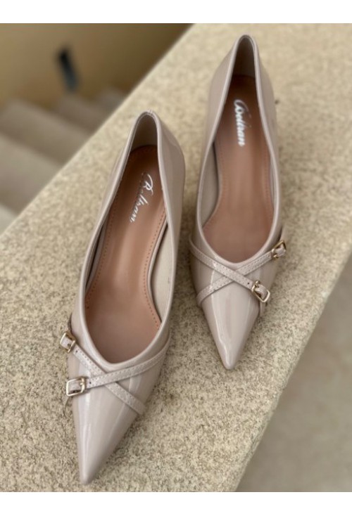 Zenia Nude 